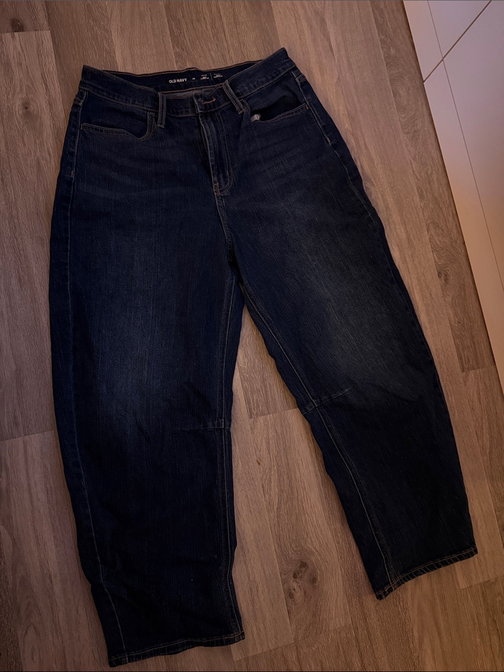 Old Navy Women's Dark Indigo Barrel Leg Jeans